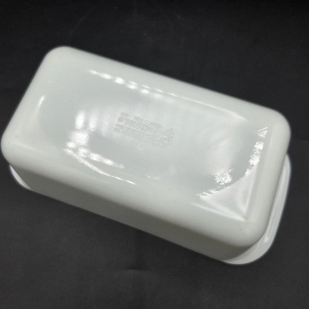 VTG Pyrex Opal White Milk Glass Loaf Pan #213 1.5 Qt.